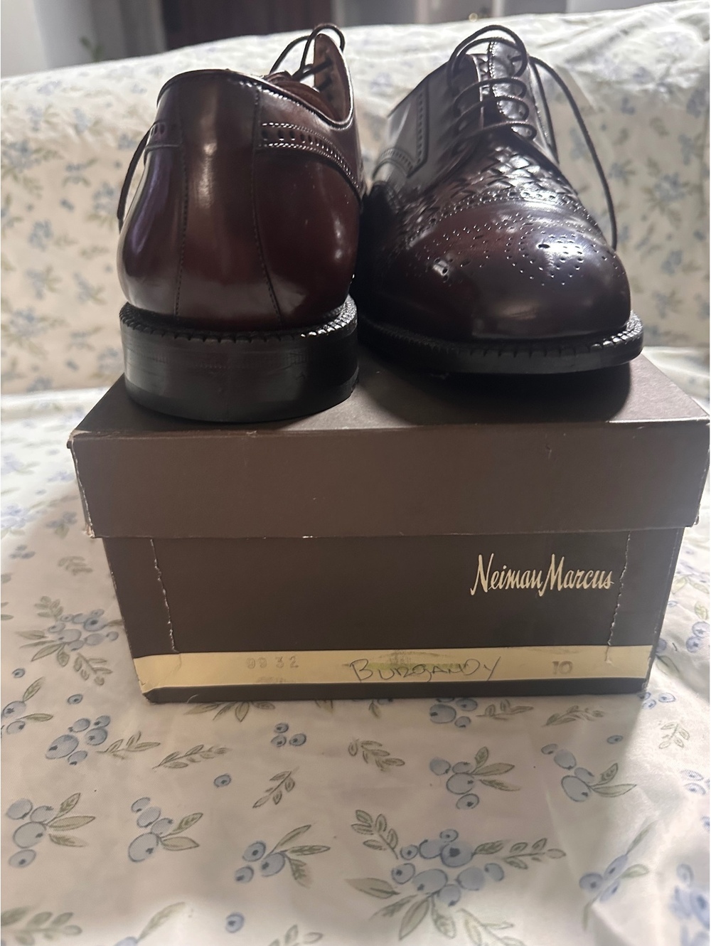 Neiman Marcus Men's Brown Leather Woven Dress Shoes Size 10M